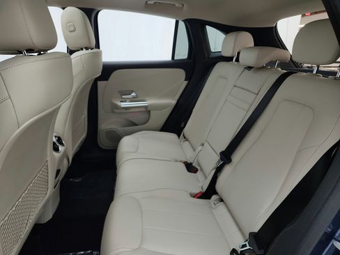 Used 2023 Mercedes-Benz GLA 250 image 15