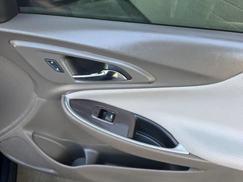 Used 2019 Chevrolet Malibu LT FWD image 18