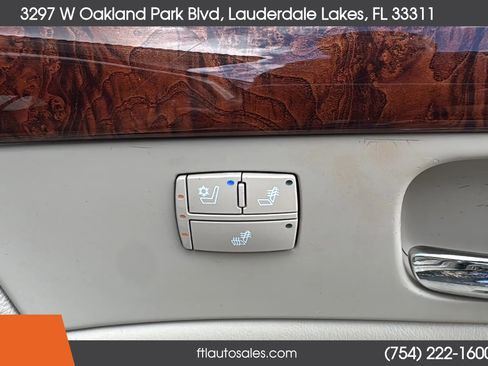 Used 2007 Cadillac DTS w/ Trunk Convenience Package image 53