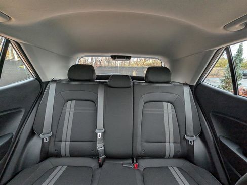 Certified 2024 Hyundai Venue SEL image 15