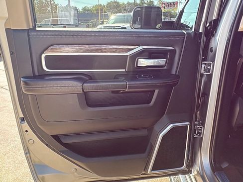 Used 2021 RAM 3500 Laramie AWD/4WD image 11