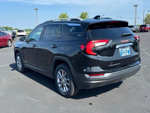 Used 2024 GMC Terrain SLT w/ Tech Package AWD/4WD image 3