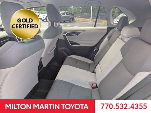 Certified 2021 Toyota RAV4 XLE FWD image 8