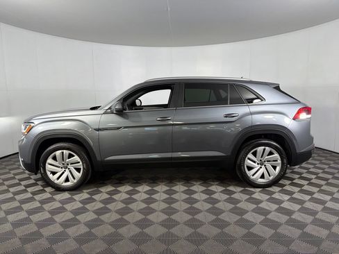Used 2023 Volkswagen Atlas Cross Sport SE FWD image 11