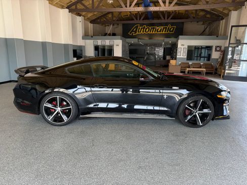 Used 2018 Ford Mustang Coupe w/ Black Accent Pkg RWD image 8