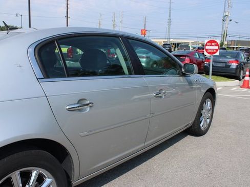 Used 2007 Buick Lucerne CXS w/ Driver Confidence Package FWD image 44