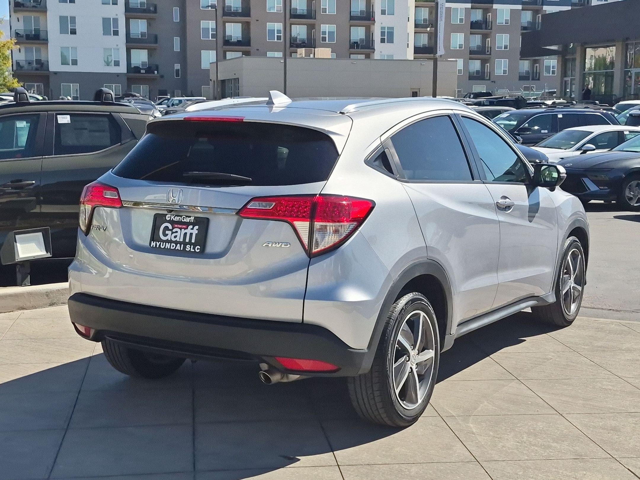 Used 2021 Honda HR-V EX image 3