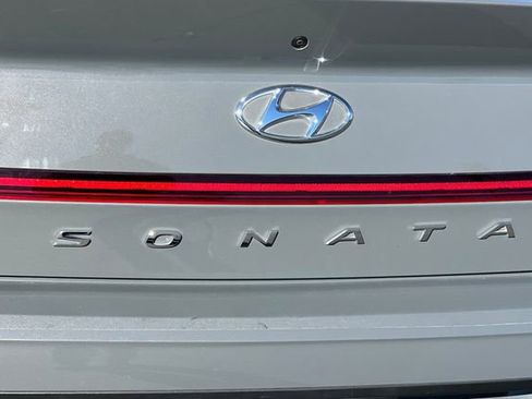 Used 2021 Hyundai Sonata SE w/ Cargo Package image 29