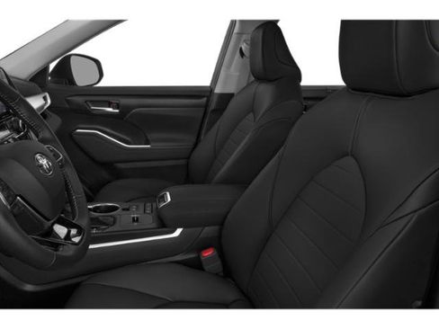 Used 2020 Toyota Highlander XLE FWD image 9