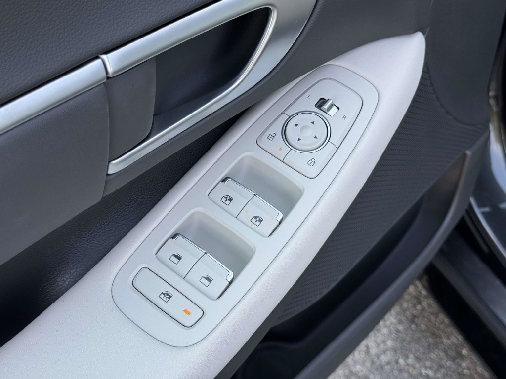 New 2026 Hyundai Sonata SEL AWD/4WD image 13