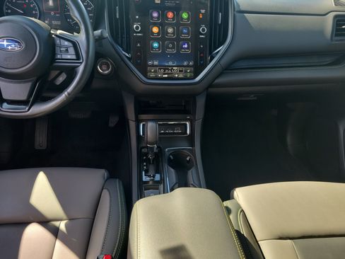 Used 2025 Subaru Ascent Onyx Edition AWD/4WD image 19
