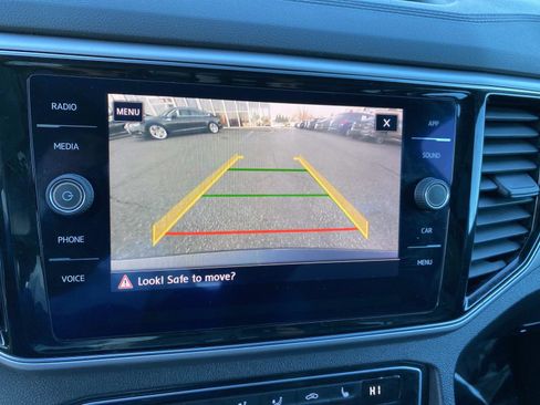 Used 2018 Volkswagen Atlas SEL image 16