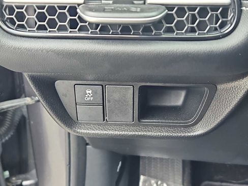 Certified 2023 Honda HR-V EX-L image 18