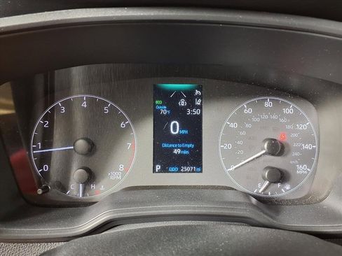 Used 2024 Toyota Corolla SE image 25