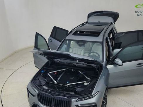 Used 2024 BMW X7 xDrive40i w/ Executive Package AWD/4WD image 93
