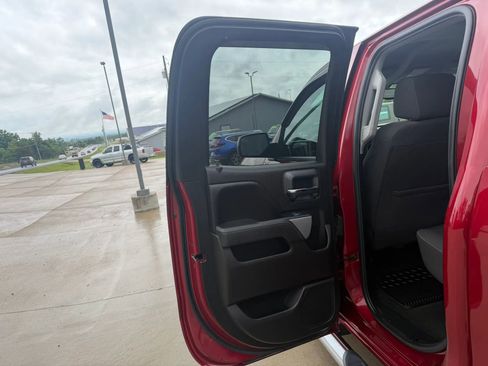 Used 2018 Chevrolet Silverado 1500 LT w/ All Star Edition AWD/4WD image 36