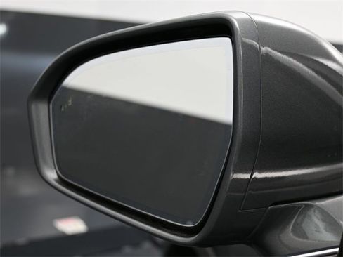 Used 2023 Lincoln Nautilus Reserve image 8