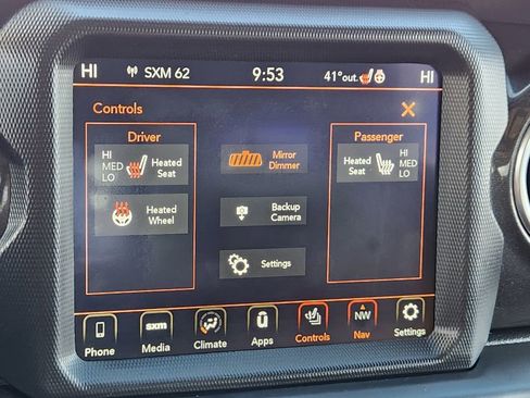 Used 2020 Jeep Wrangler Unlimited Sahara image 19