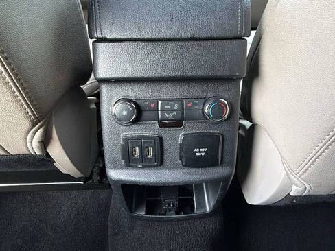 Used 2019 Ford Explorer Limited w/ Ford Safe & Smart Package FWD image 29