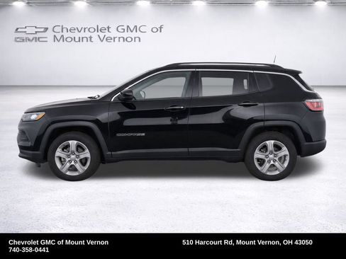 Used 2024 Jeep Compass Latitude AWD/4WD image 37