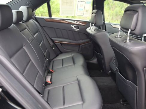 Used 2013 Mercedes-Benz E 350 4MATIC Sedan image 36