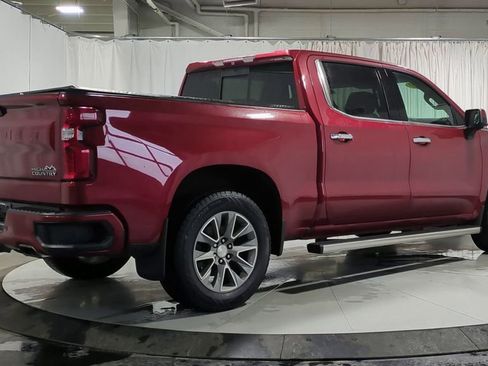 Used 2019 Chevrolet Silverado 1500 High Country w/ Technology Package image 10