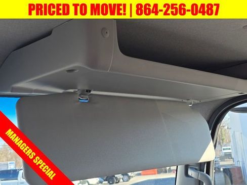 New 2025 Chevrolet Low Cab Forward image 31