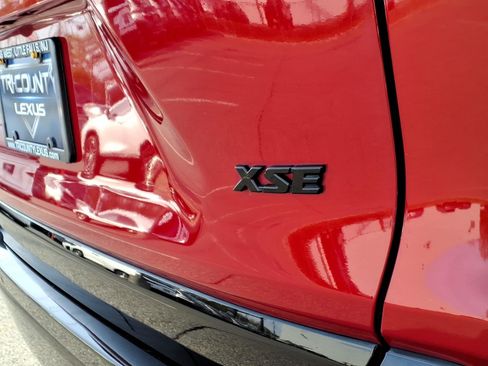 Used 2024 Toyota RAV4 XSE w/ Premium Package image 7