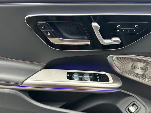 Certified 2025 Mercedes-Benz CLE 53 AMG 4MATIC Cabriolet image 11