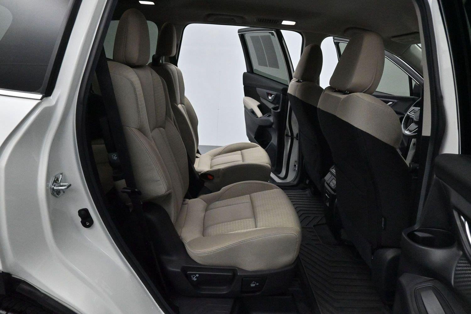 Used 2025 Subaru Ascent Premium w/ Premium Package AWD/4WD image 29