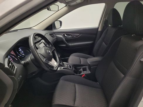 Used 2020 Nissan Rogue SV AWD/4WD image 17