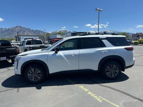 New 2026 Nissan Pathfinder SV AWD/4WD image 6