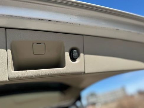 Used 2016 Cadillac Escalade ESV Luxury image 46