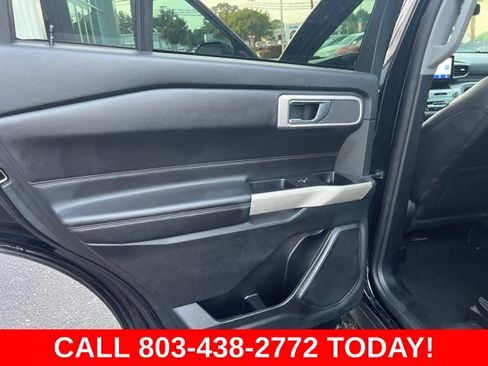 Used 2022 Ford Explorer XLT w/ Equipment Group 202A RWD image 12