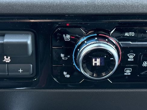 New 2026 GMC Sierra 1500 SLT w/ SLT Premium Plus Package image 22