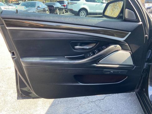 Used 2016 BMW 550i Sedan RWD image 23