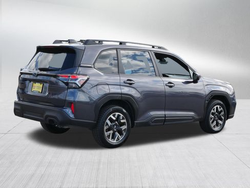 Used 2025 Subaru Forester Premium AWD/4WD image 7