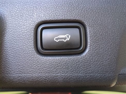 Used 2024 Hyundai Palisade SEL w/ Premium Package image 15