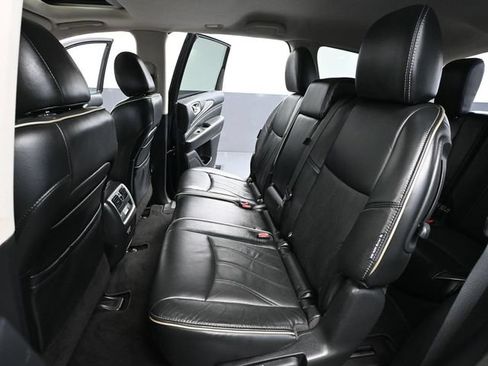 Used 2020 INFINITI QX60 Luxe w/ Essential Package FWD image 40