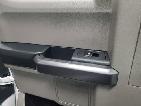 Used 2022 Ford F350 XLT w/ XLT Value Package image 12