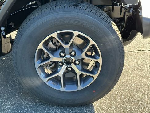 New 2026 Jeep Gladiator Sport image 11