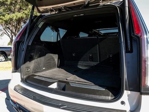 Used 2021 Cadillac Escalade ESV Sport image 56