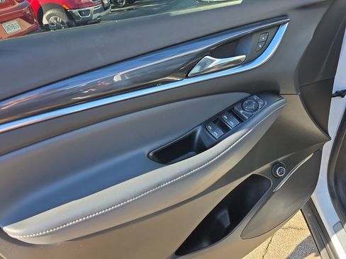 Used 2023 Buick Enclave Essence w/ Experience Buick Package image 21