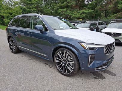 New 2025 Volvo XC90 B6 Ultra w/ Lounge Package