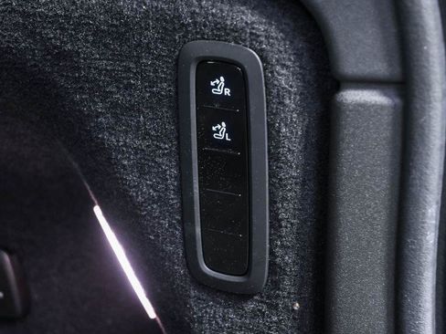 Certified 2025 Volvo EX90 Plus AWD/4WD image 33