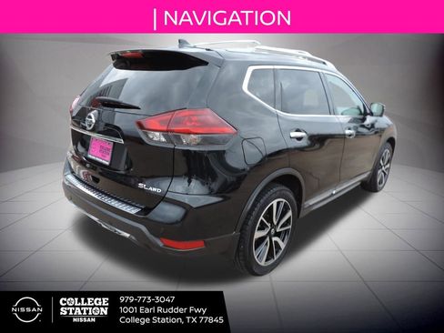 Used 2020 Nissan Rogue SL w/ Premium Package image 4