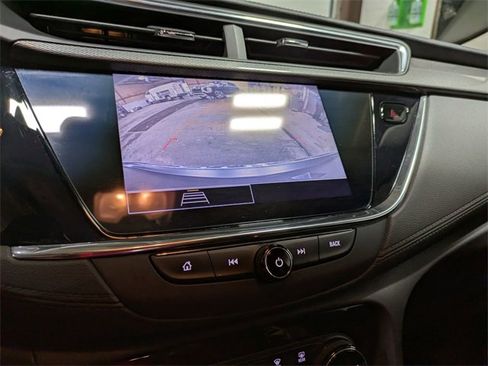 Used 2023 Buick Encore GX Essence image 18