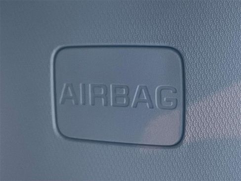 Used 2021 GMC Terrain SLE w/ Driver Convenience Package image 30