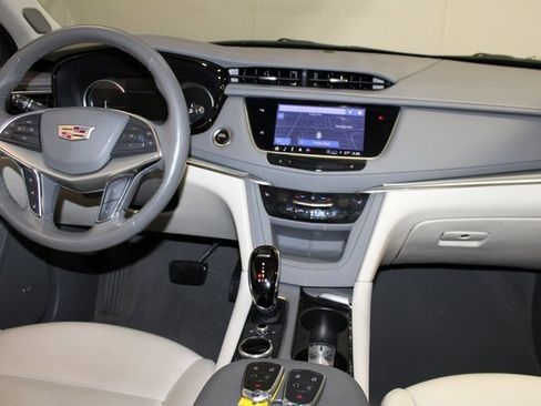 Certified 2023 Cadillac XT5 Premium Luxury image 14