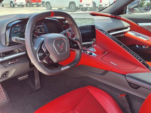 Used 2025 Chevrolet Corvette Z06 RWD image 8
